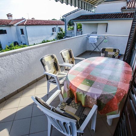 Apartment Karmen Poreč Eksteriør bilde